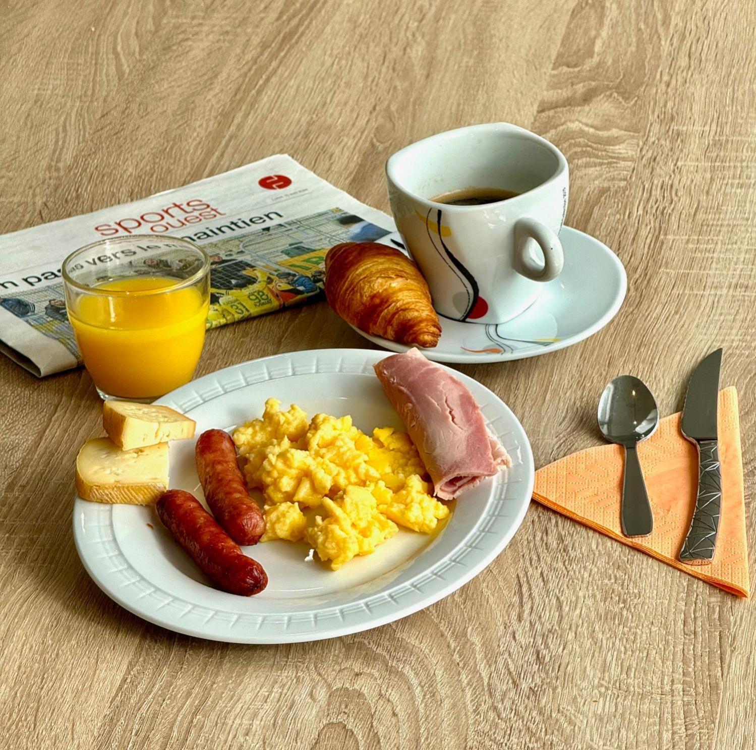 Brit Hotel Les Alizes Pornic Eksteriør bilde
